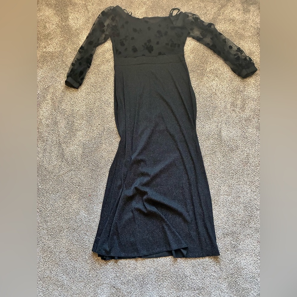 SHEIN Elegant Black Off-Shoulder Dress with Lace Sleeves